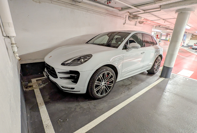 Porsche 95B Macan Turbo