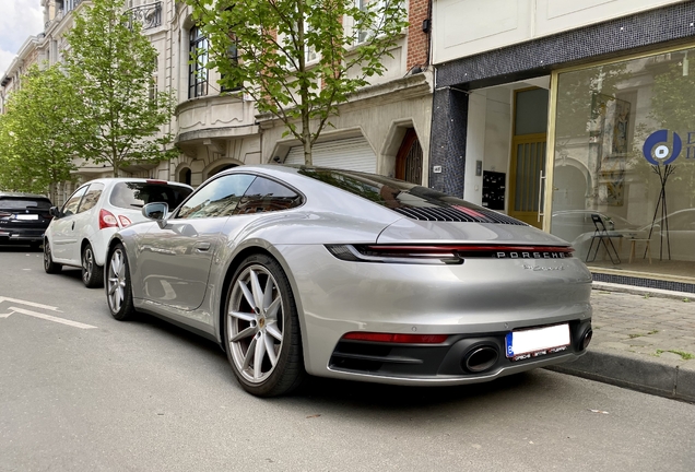 Porsche 992 Carrera 4S