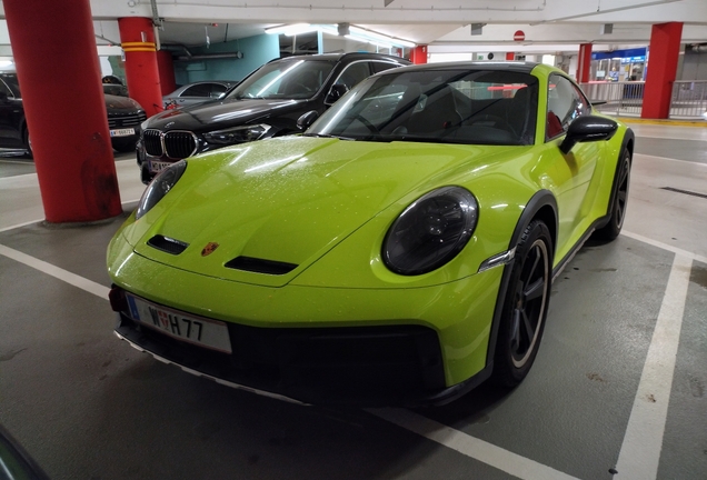 Porsche 992 Dakar