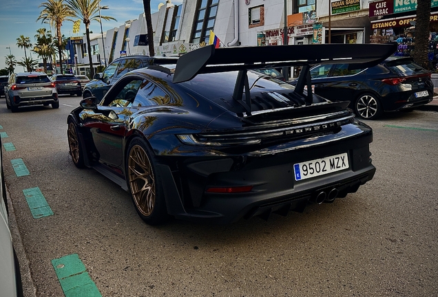 Porsche 992 GT3 RS Weissach Package