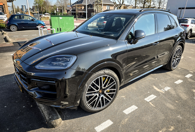 Porsche 9YA Cayenne Turbo E-Hybrid