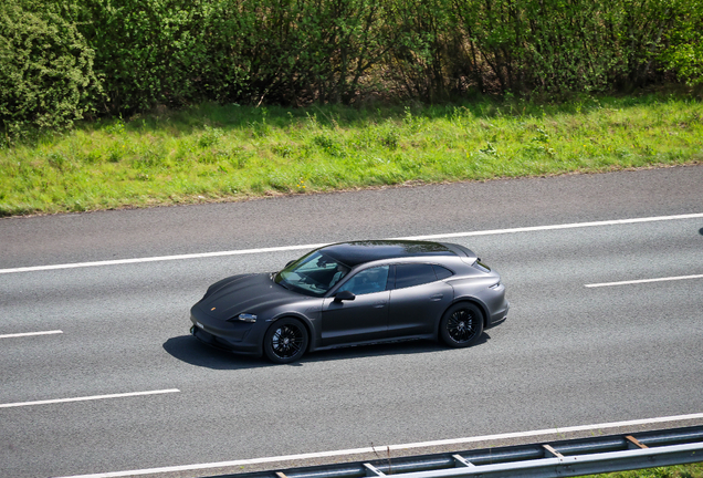 Porsche Taycan GTS Sport Turismo
