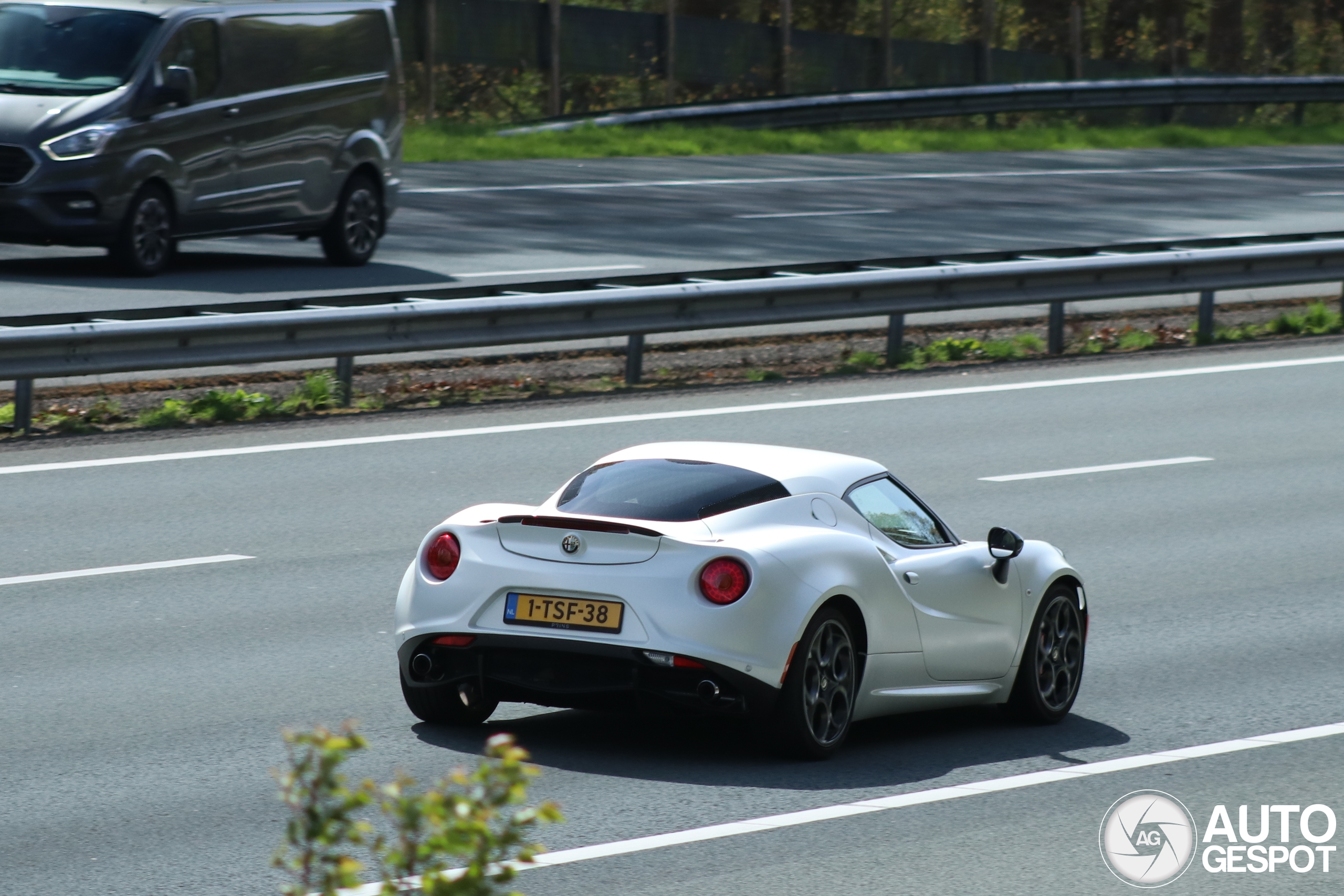 Alfa Romeo 4C Launch Edition