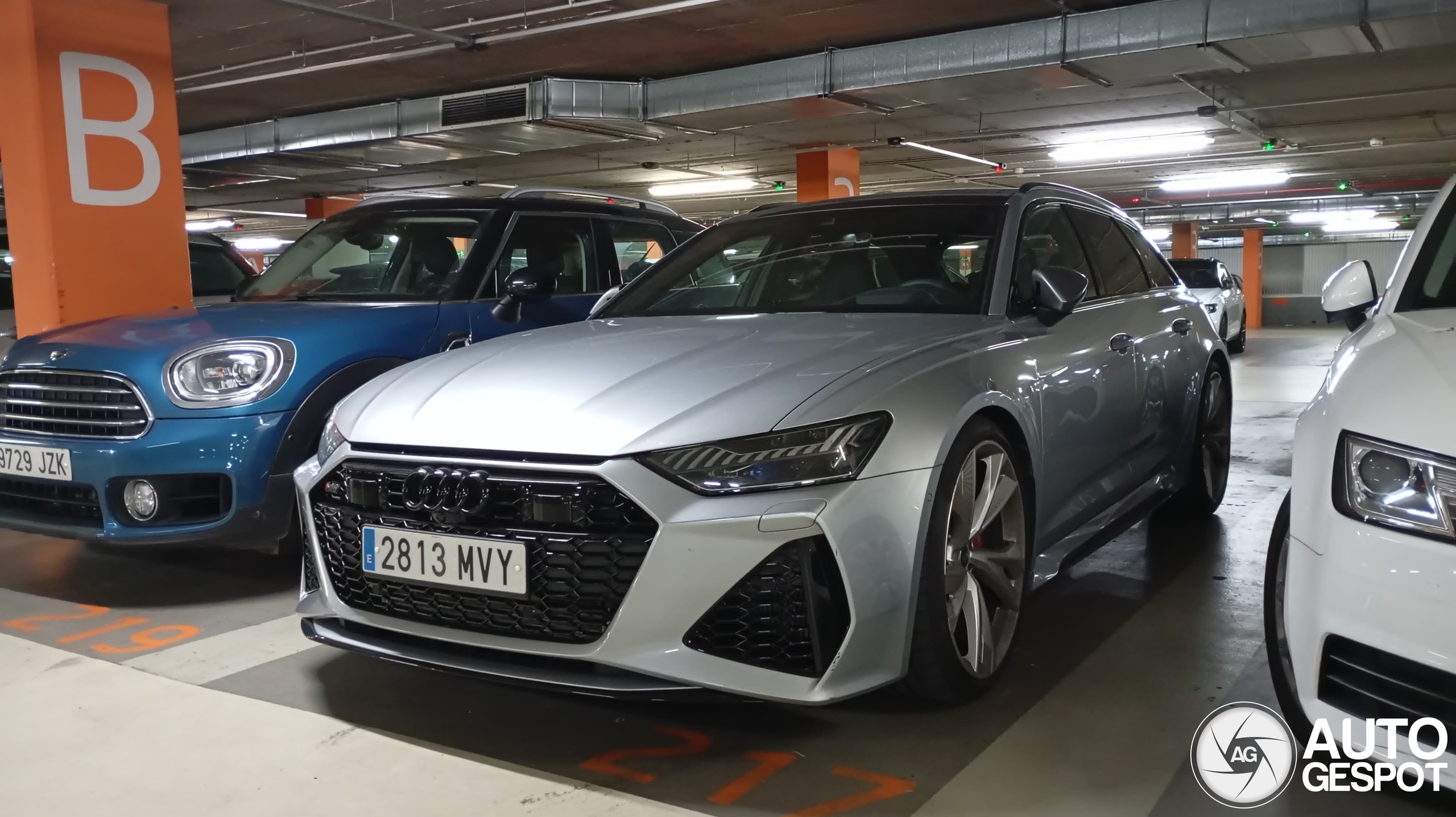Audi RS6 Avant C8