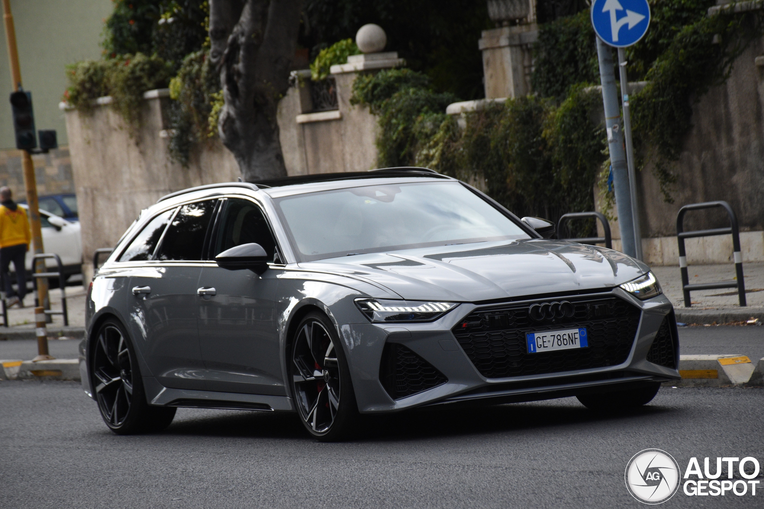 Audi RS6 Avant C8