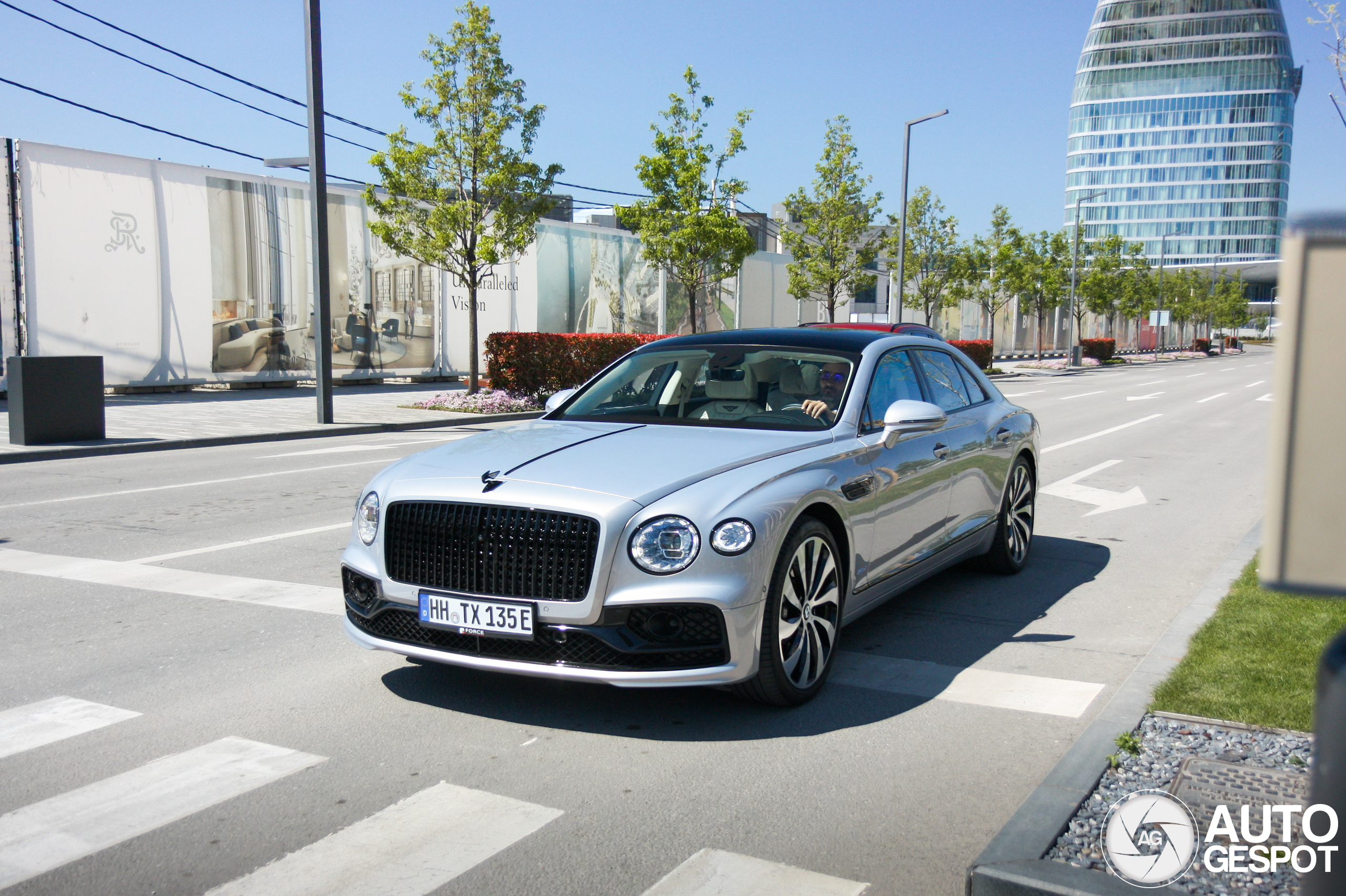 Bentley Flying Spur Hybrid