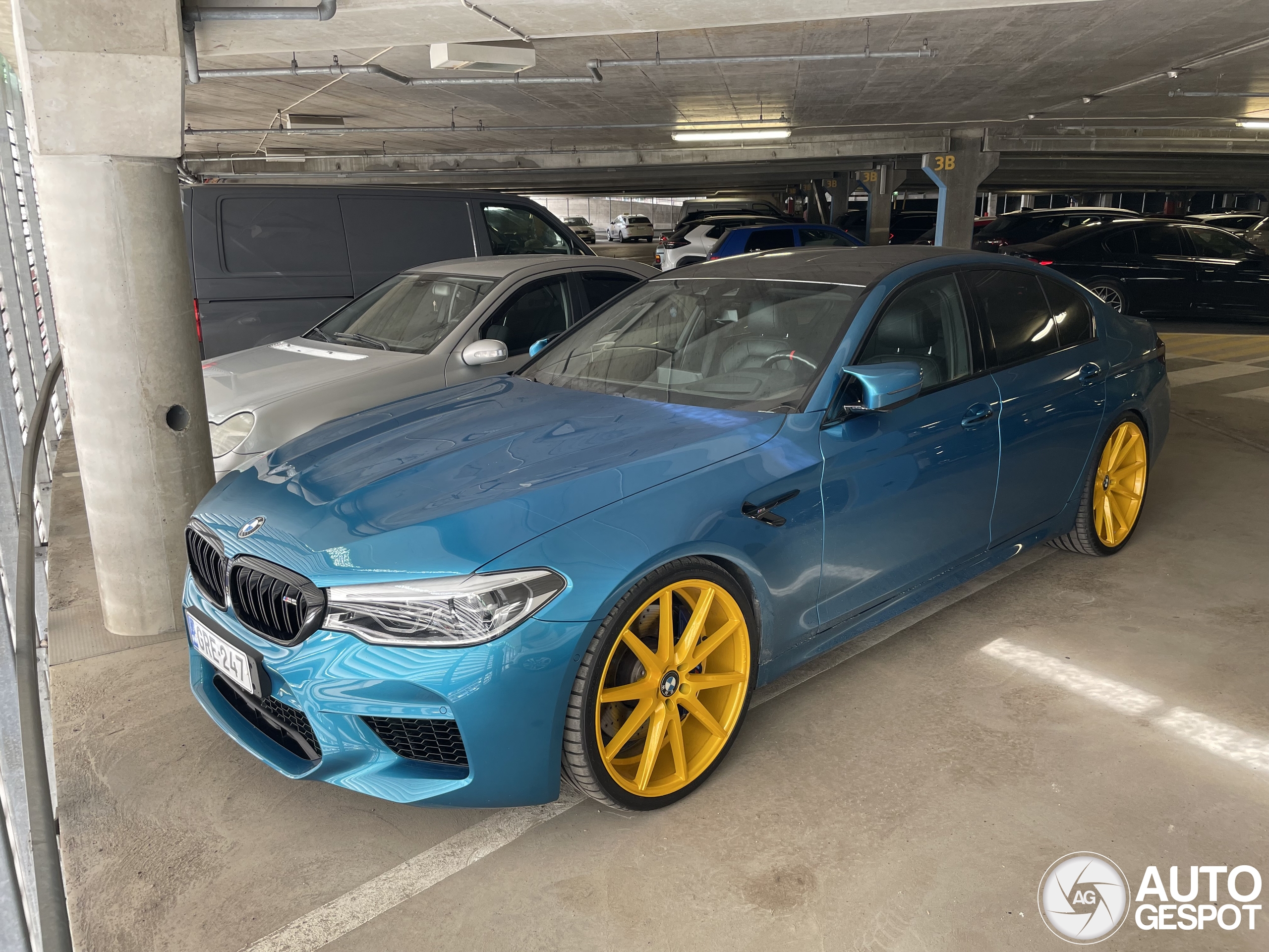 BMW M5 F90