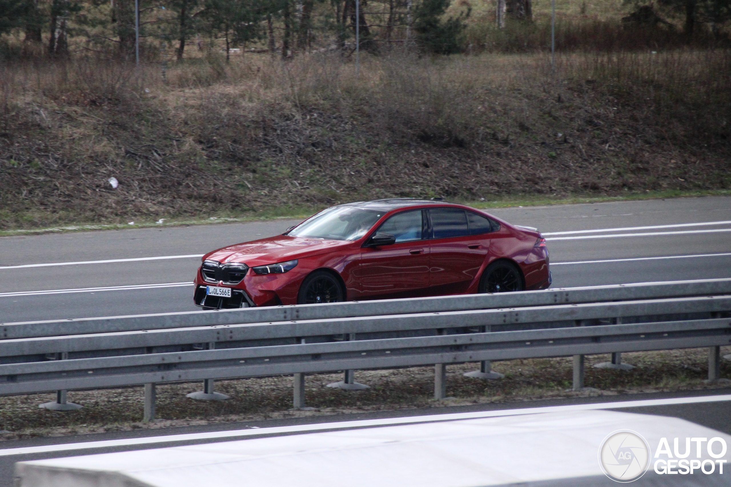 BMW M5 G90