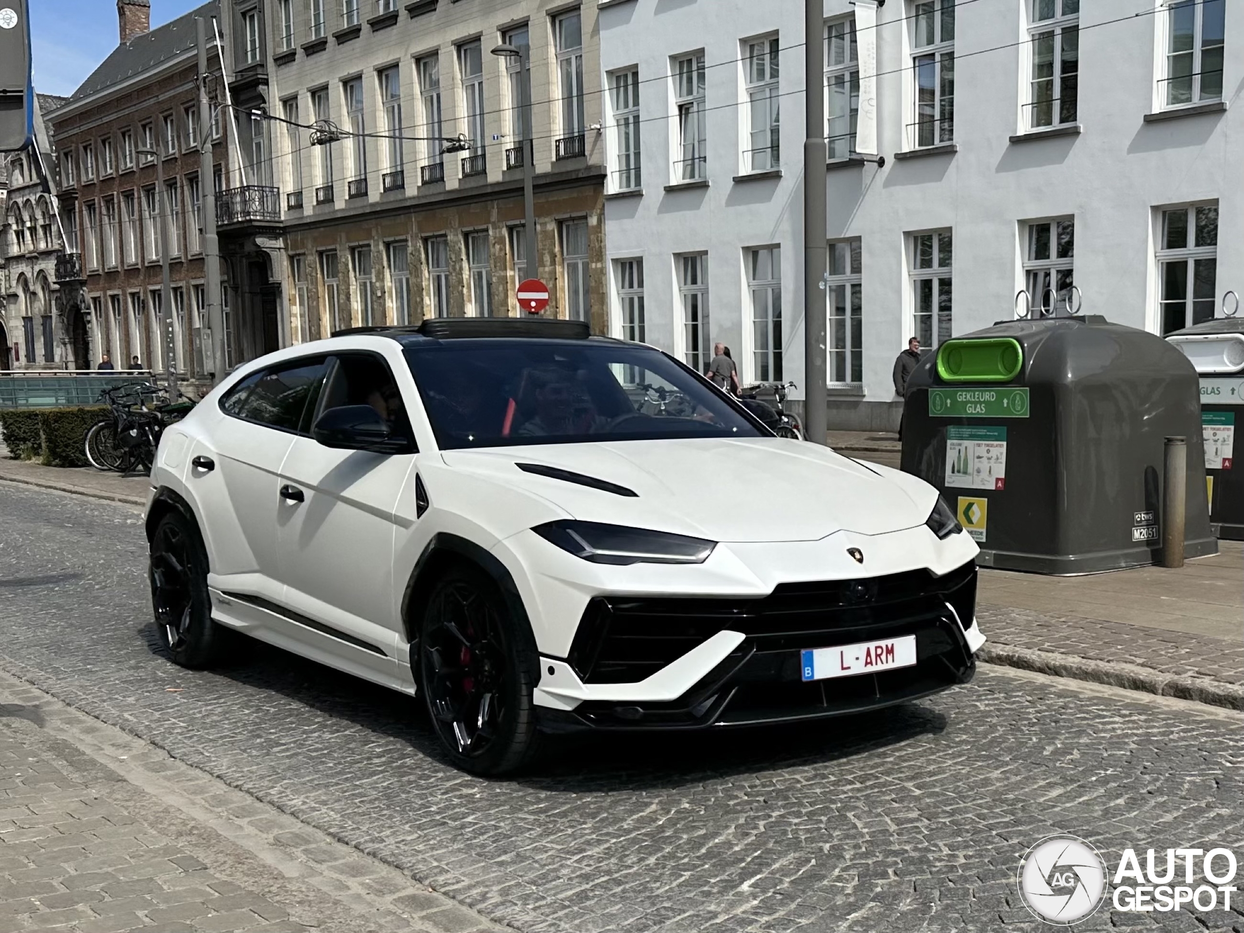 Lamborghini Urus Performante