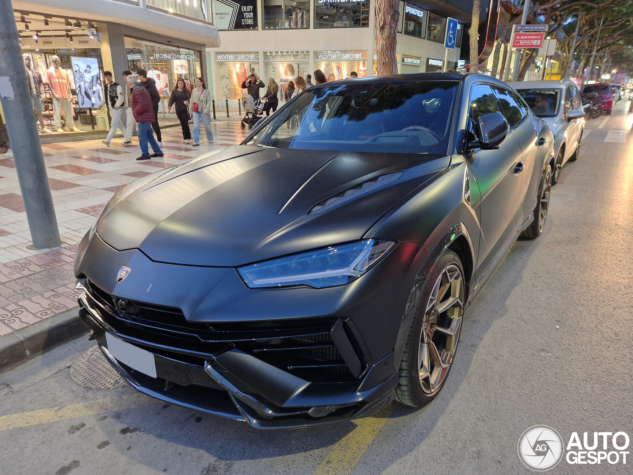 Lamborghini Urus Performante
