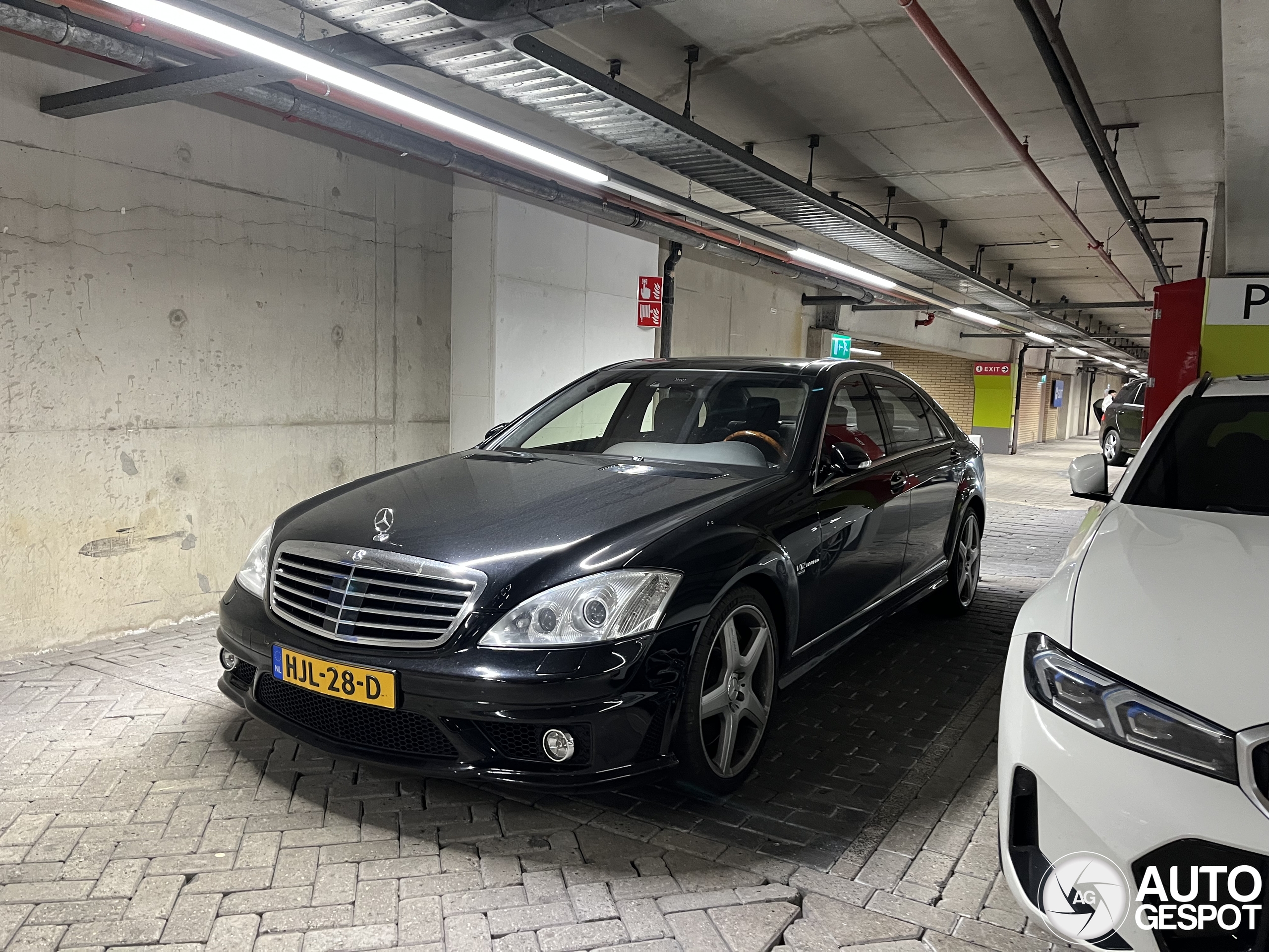 Mercedes-Benz S 65 AMG V221