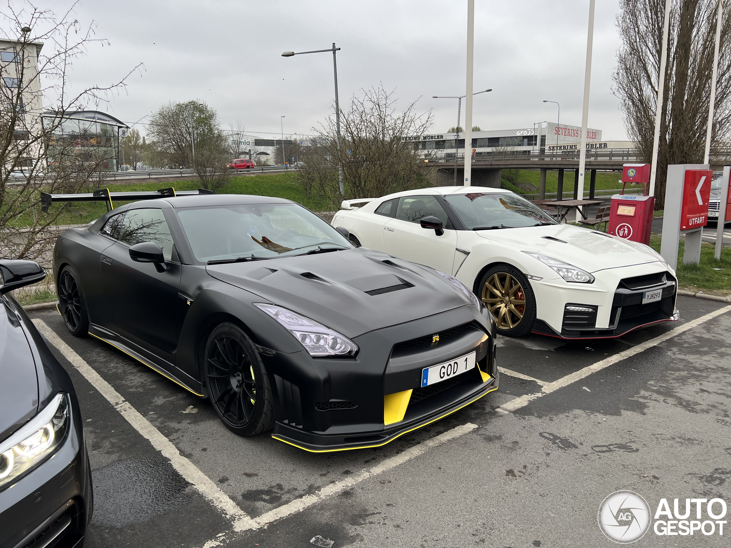 Nissan GT-R 2014
