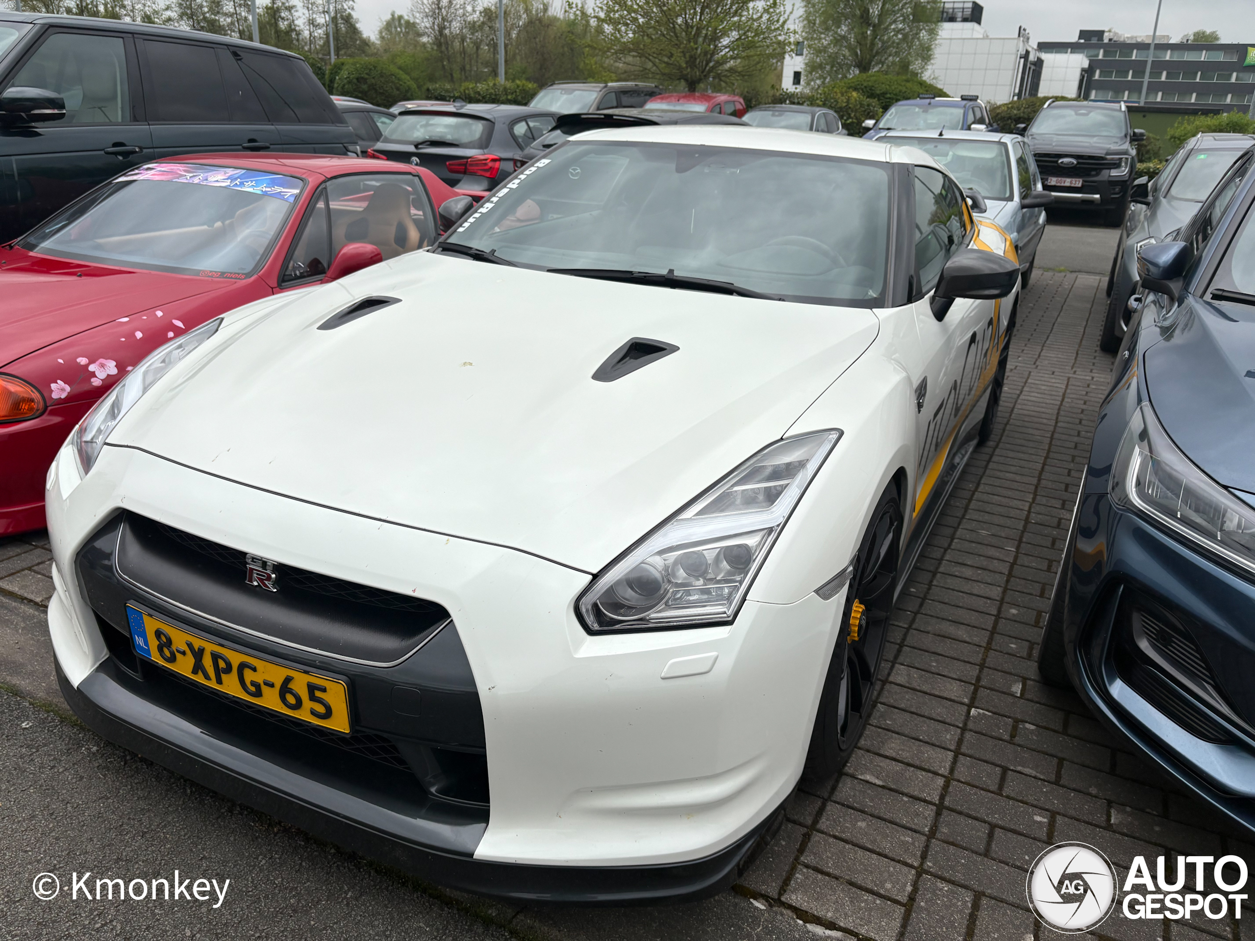 Nissan GT-R