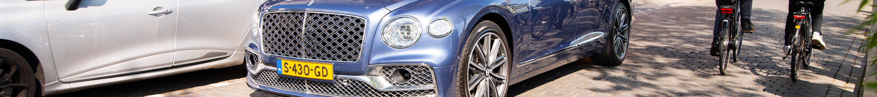 Bentley Flying Spur Hybrid Mulliner