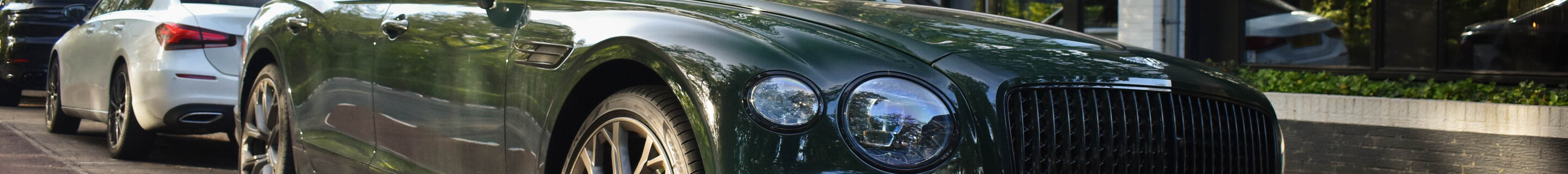 Bentley Flying Spur Hybrid S