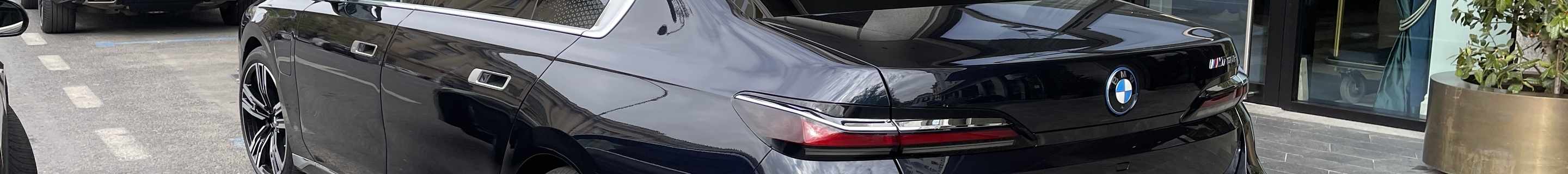 BMW M760e xDrive