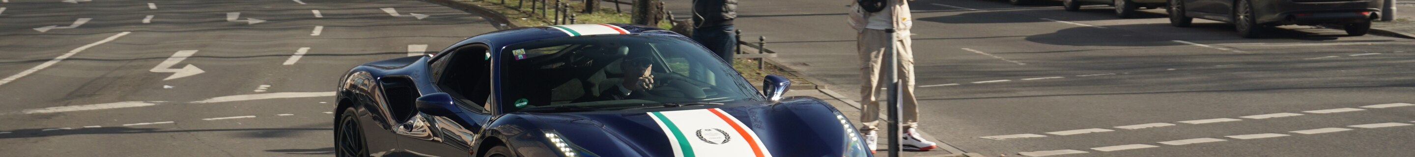 Ferrari 488 Pista Piloti