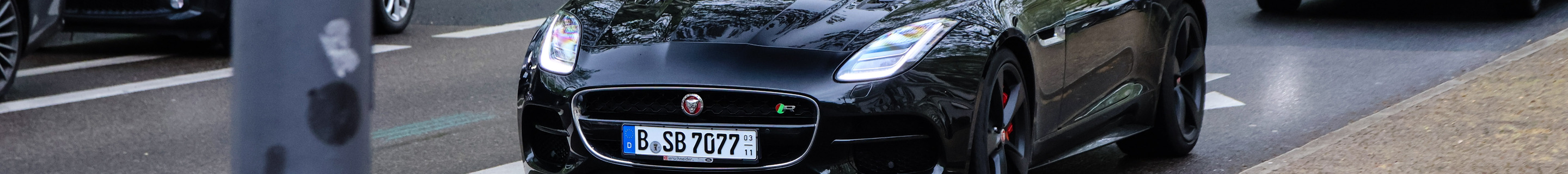 Jaguar F-TYPE R Convertible 2017