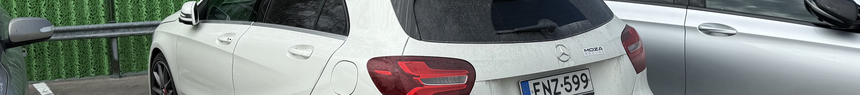 Mercedes-AMG A 45 W176 2015
