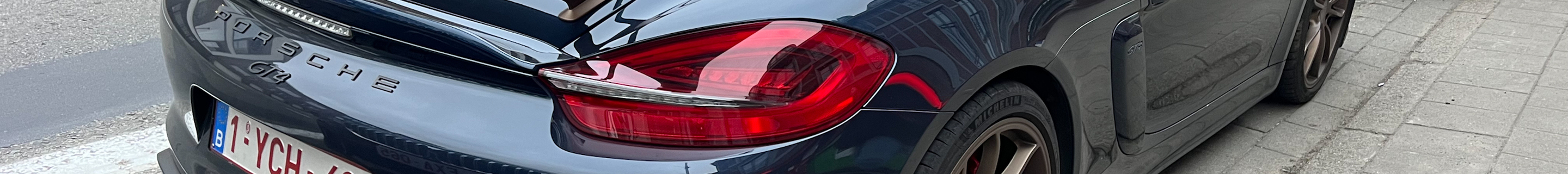 Porsche 981 Cayman GT4