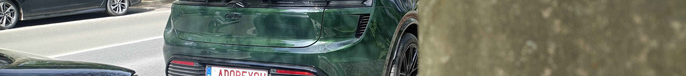 Porsche Macan EV Turbo