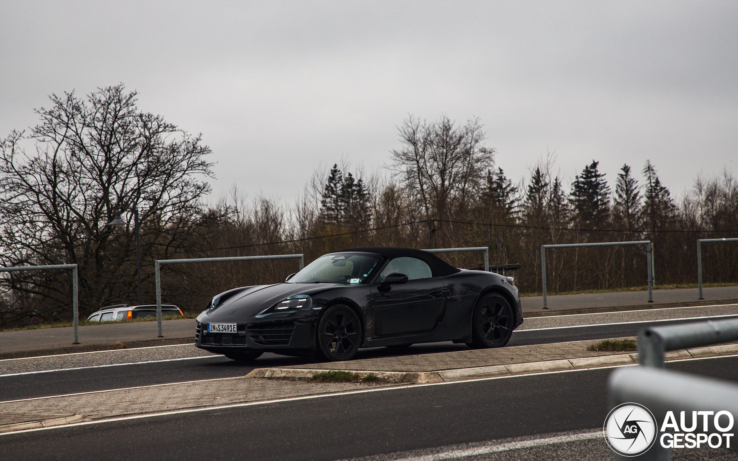 Porsche 718 Boxster EV 2025