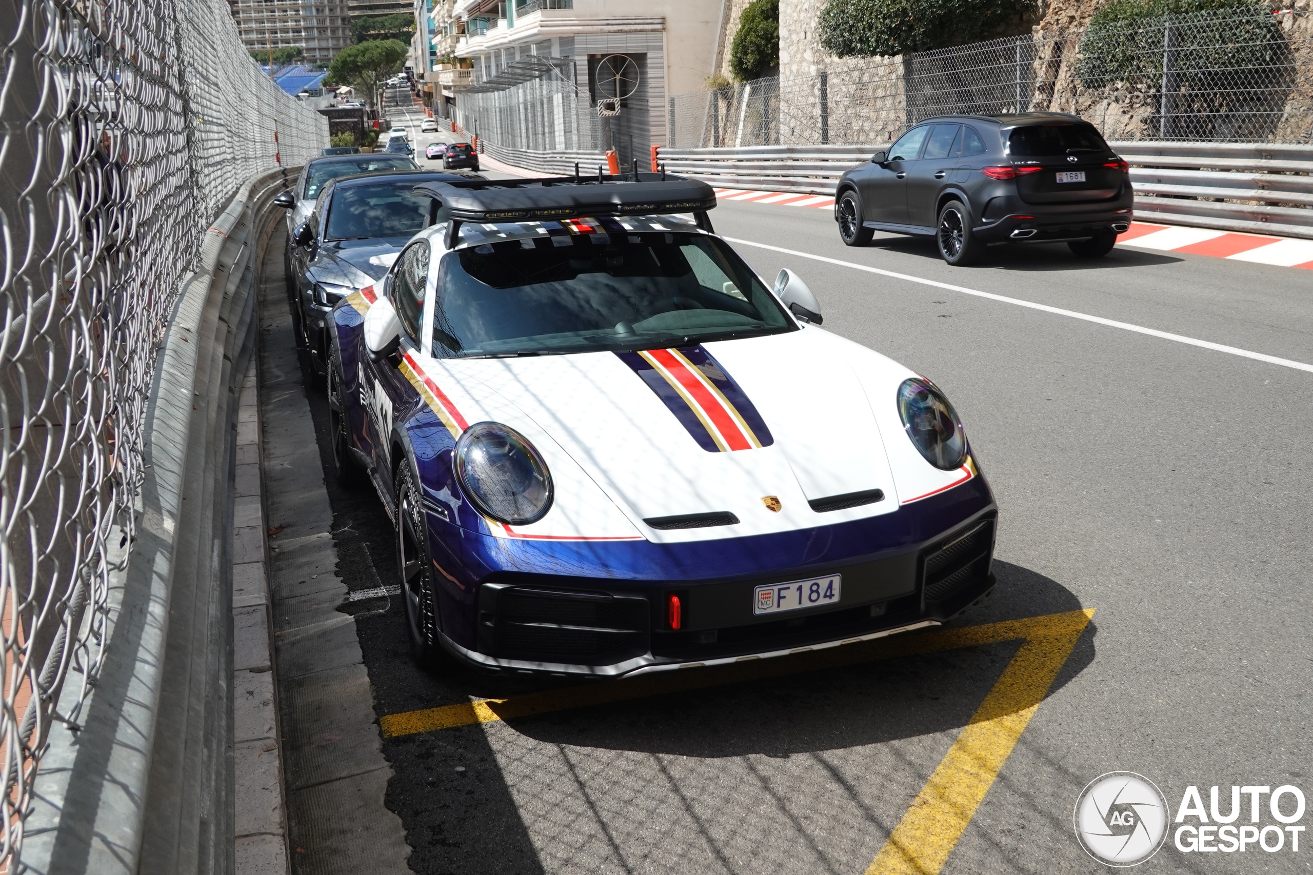 Porsche 992 Dakar