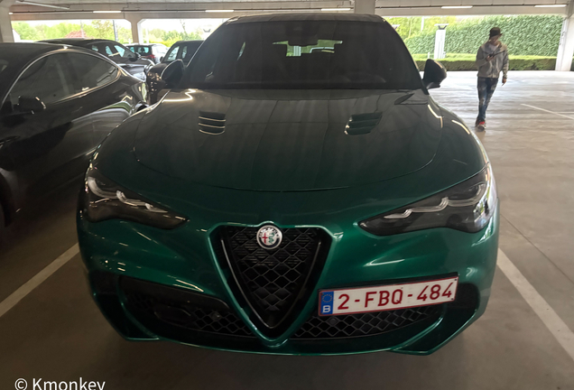 Alfa Romeo Stelvio Quadrifoglio 2023