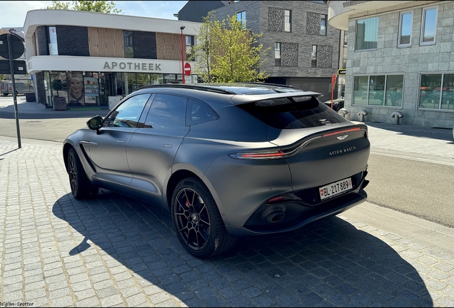 Aston Martin DBX