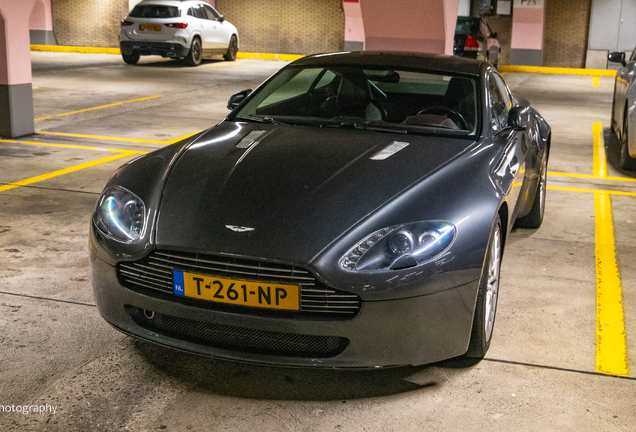 Aston Martin V8 Vantage