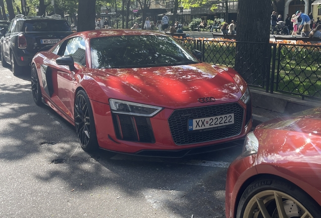 Audi R8 V10 Plus 2015