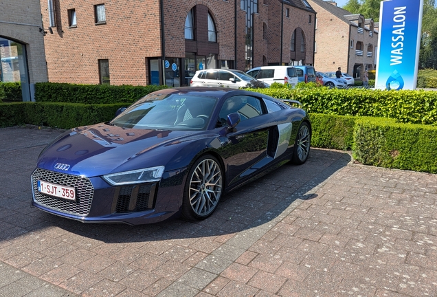 Audi R8 V10 Plus 2015