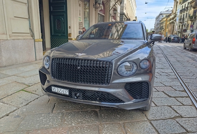Bentley Bentayga Azure 2024