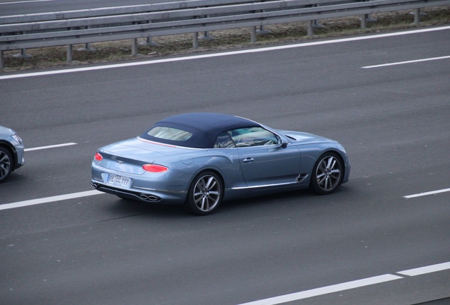 Bentley Continental GTC 2019