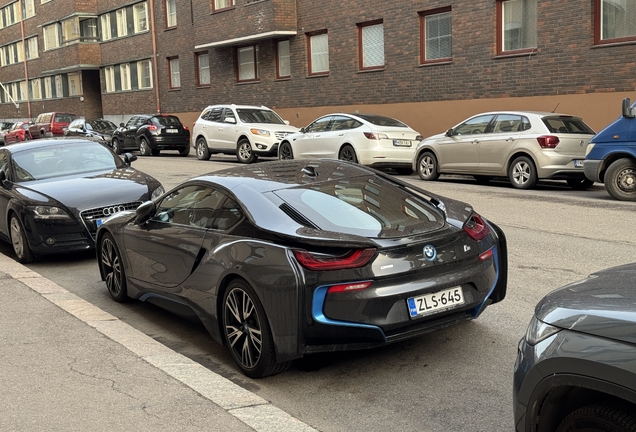 BMW i8