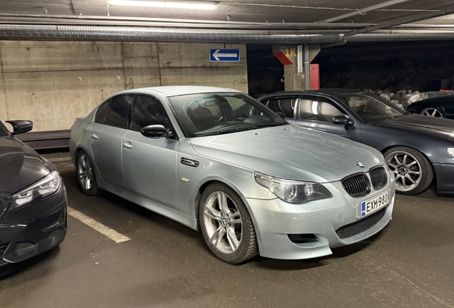 BMW M5 E60 2005