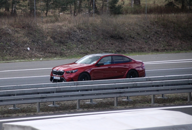 BMW M5 G90