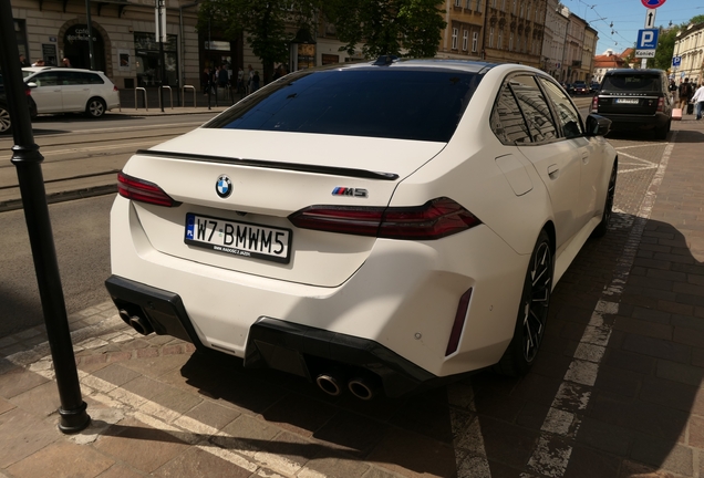 BMW M5 G90