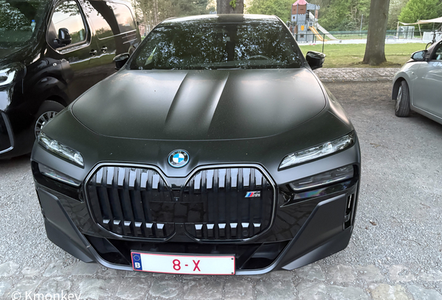 BMW M760e xDrive