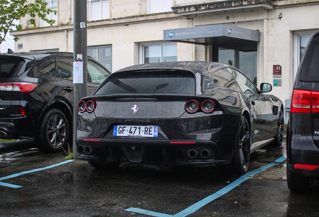 Ferrari GTC4Lusso