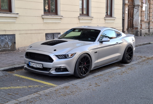 Ford Mustang GT 2015