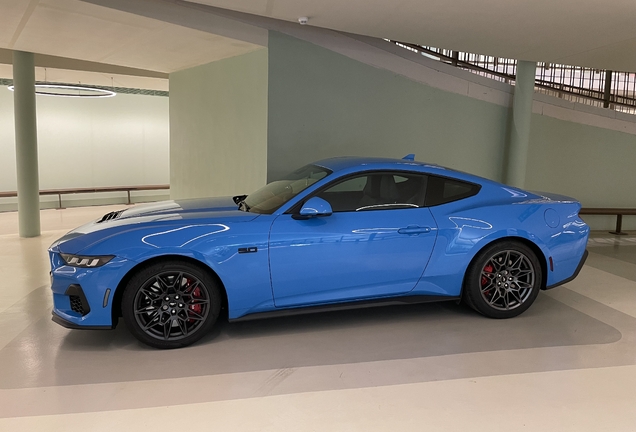 Ford Mustang GT 2024