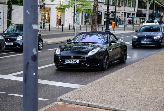 Jaguar F-TYPE R Convertible 2017
