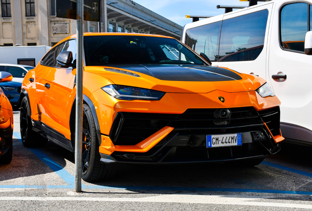 Lamborghini Urus Performante
