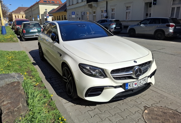 Mercedes-AMG E 63 S W213