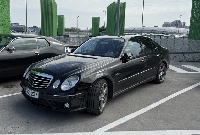 Mercedes-Benz E 63 AMG