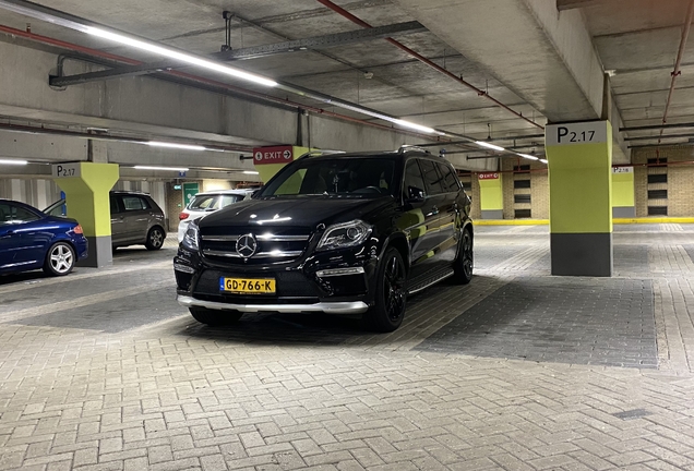 Mercedes-Benz GL 63 AMG X166