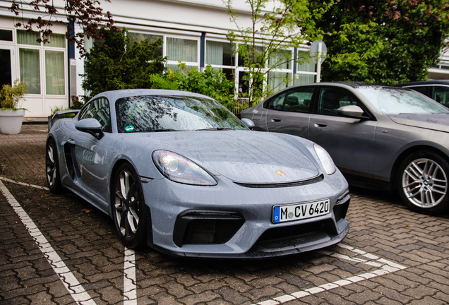 Porsche 718 Cayman GT4