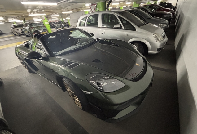 Porsche 718 Spyder RS