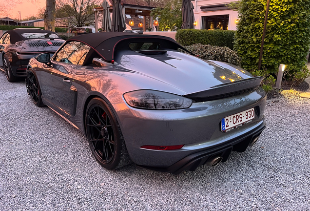 Porsche 718 Spyder RS Weissach Package